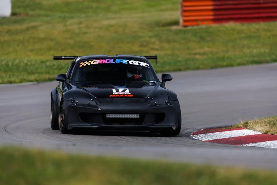 2001 Honda AP1 S2000 - Image 2 of 16