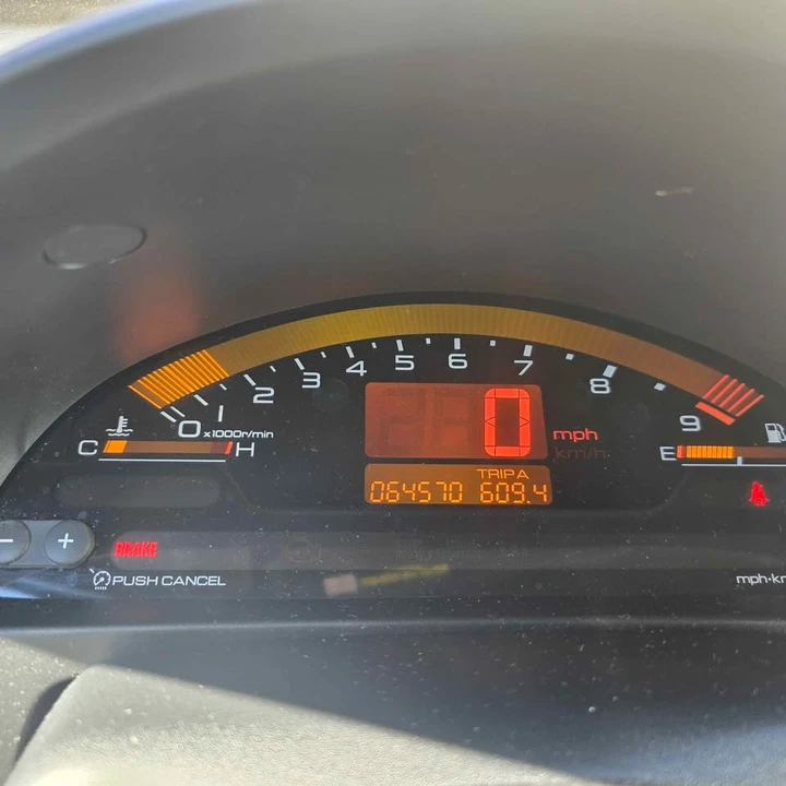 2001 Honda AP1 S2000 - Image 2 of 2