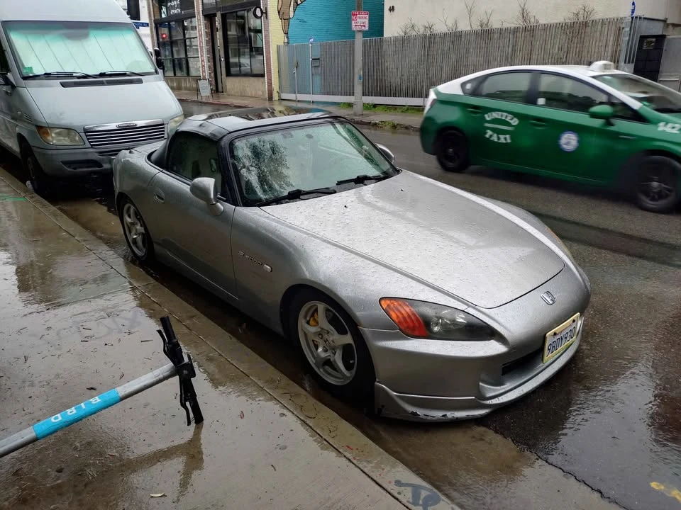 2001 Honda AP1 S2000 - Image 2 of 5