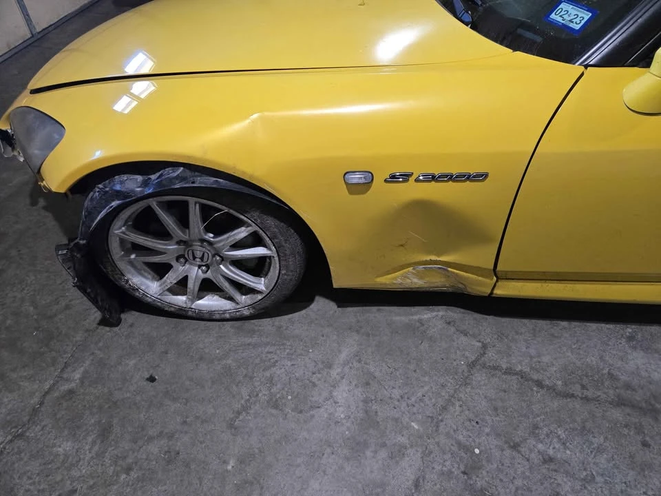 2001 Honda AP1 S2000 - Image 2 of 13