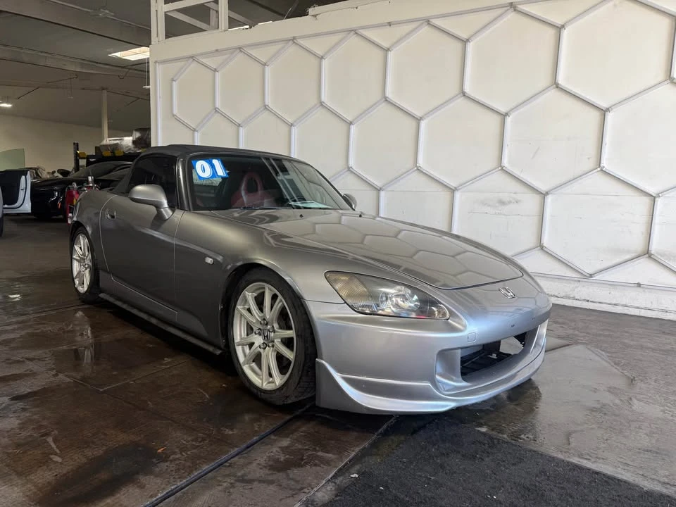 2001 Honda AP1 S2000 - Image 2 of 20