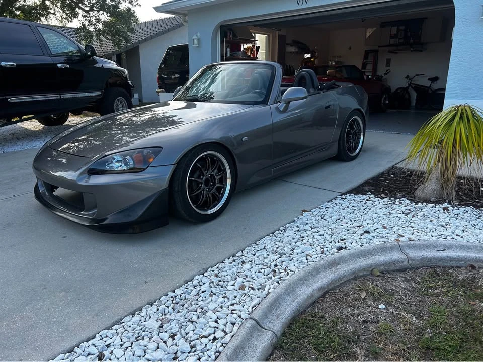 2001 Honda AP1 S2000 - Image 2 of 17