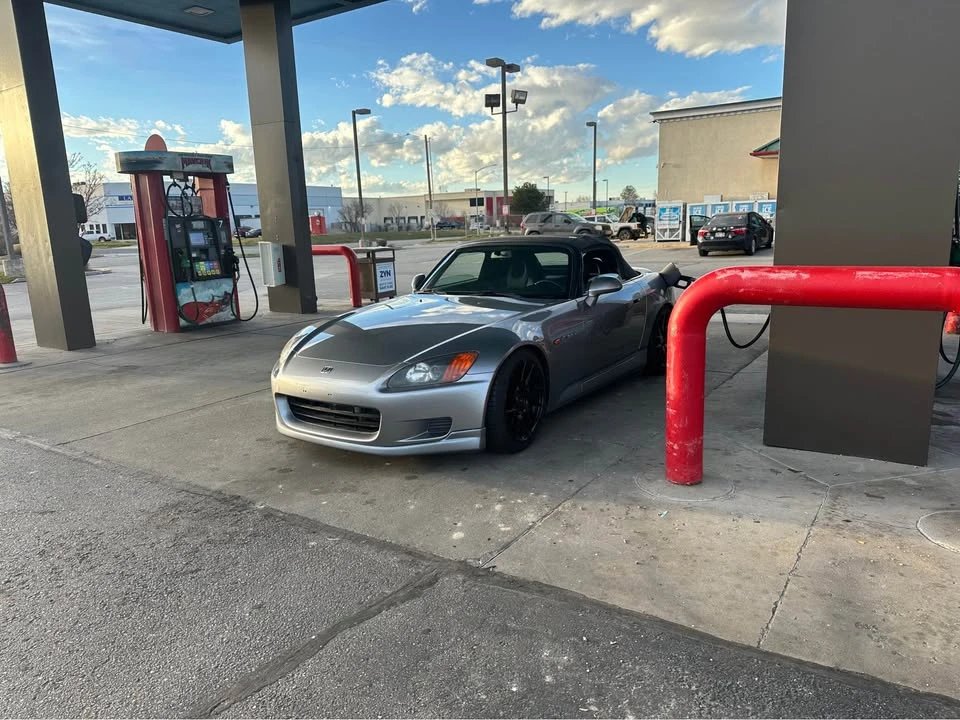 2001 Honda AP1 S2000 - Image 2 of 16