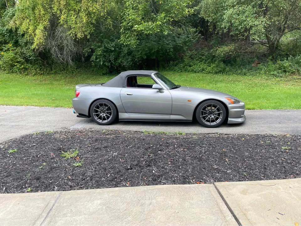 2001 Honda AP1 S2000 - Image 2 of 5