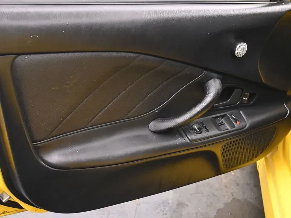 2001 Honda AP1 S2000 - Image 10 of 20