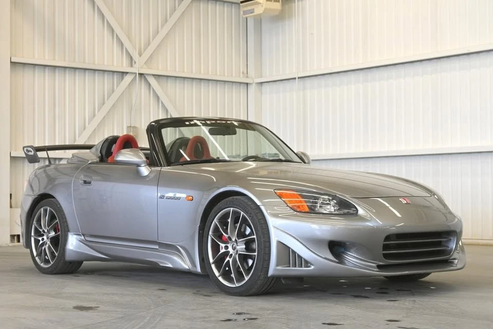 2001 Honda AP1 S2000 - Image 2 of 20