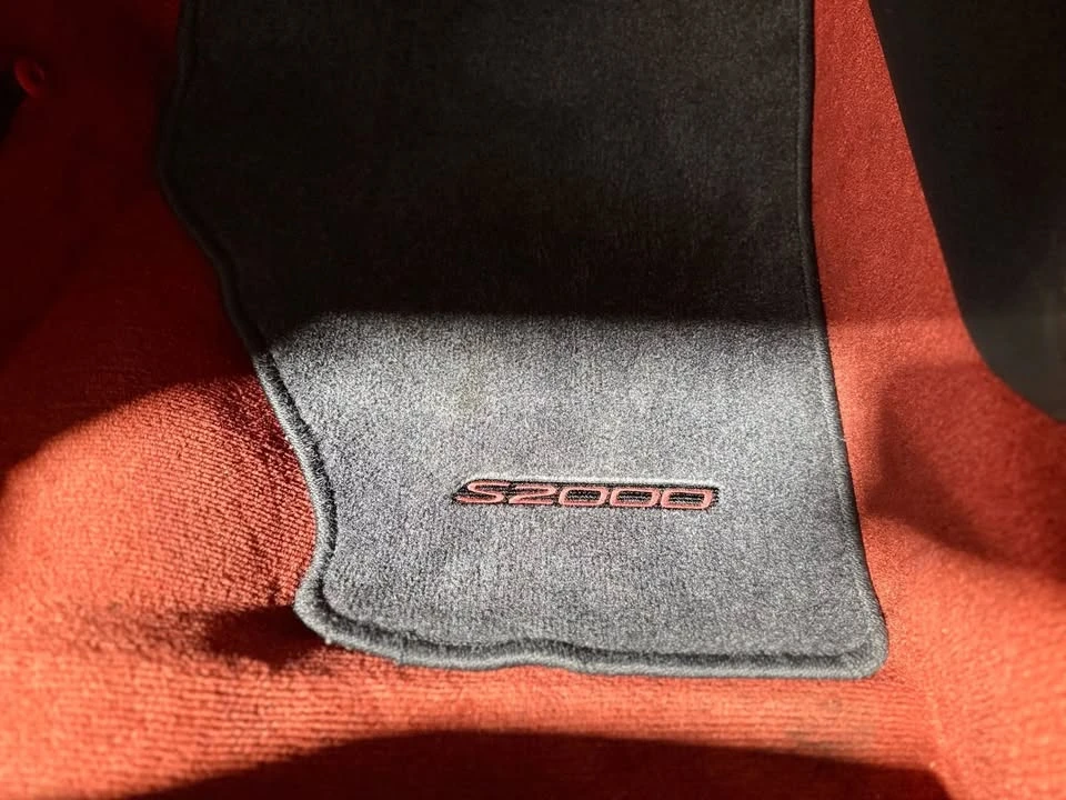 2001 Honda AP1 S2000 - Image 18 of 19