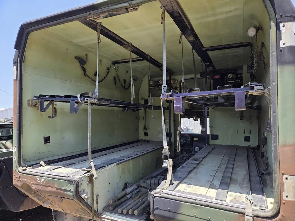 2001 AM General Hummer - Image 12 of 24