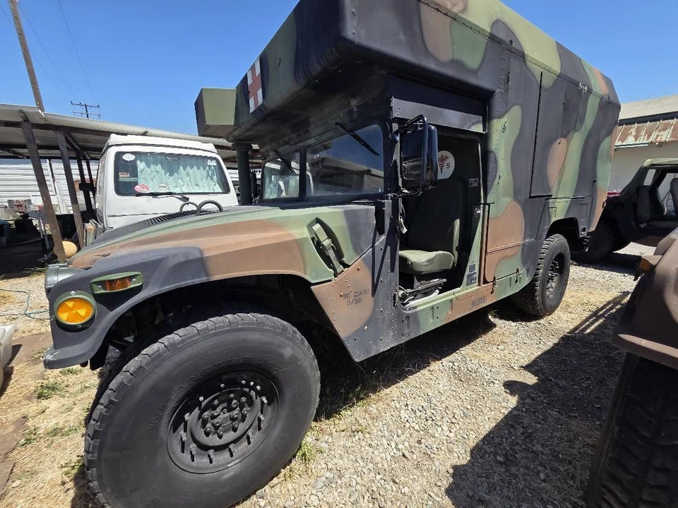2001 AM General Hummer - Image 23 of 24