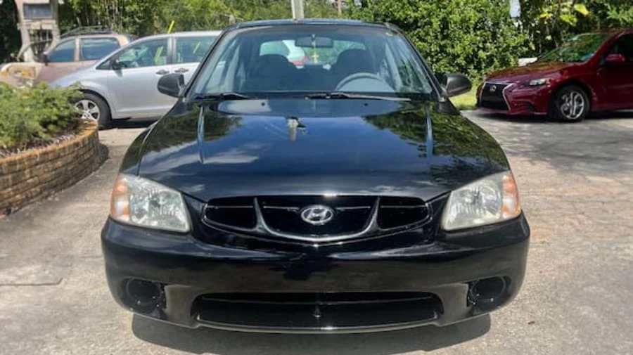 2001 Hyundai Accent - Image 4 of 17