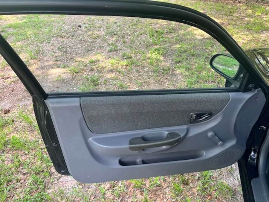 2001 Hyundai Accent - Image 17 of 17