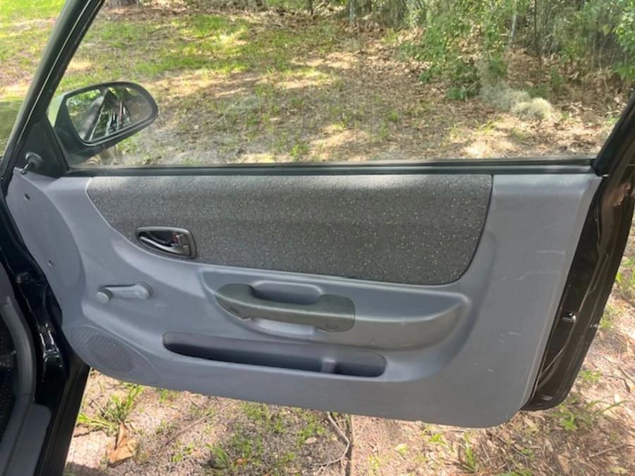 2001 Hyundai Accent - Image 13 of 17