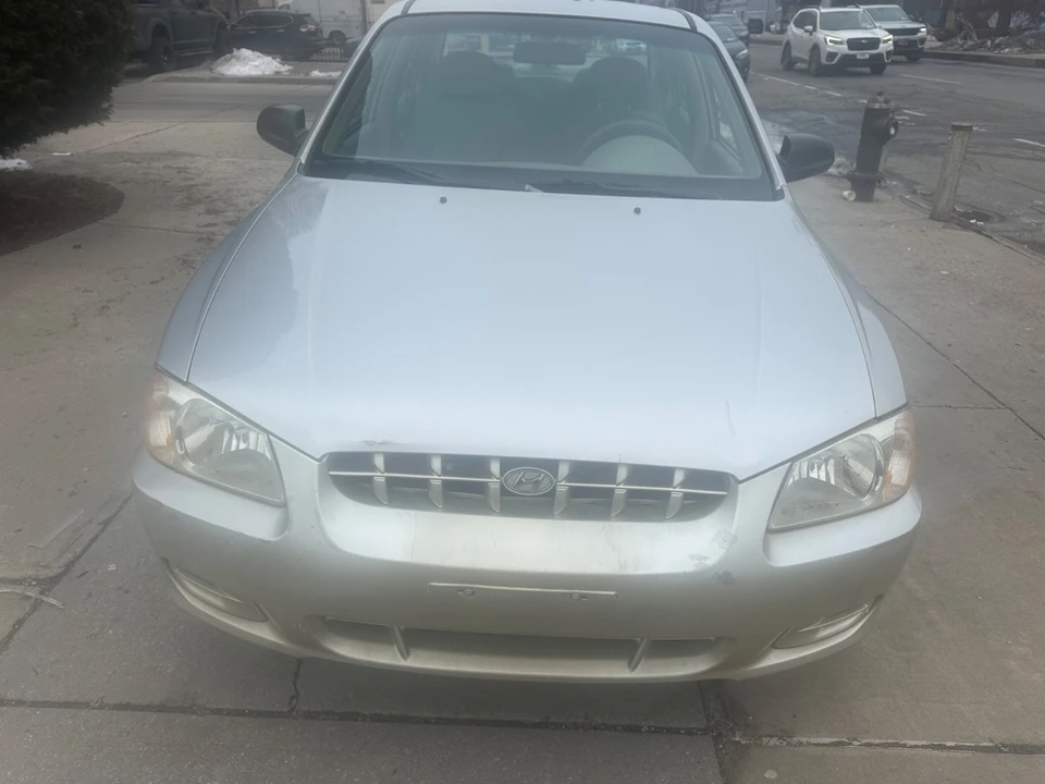 2001 Hyundai Accent - Image 8 of 20