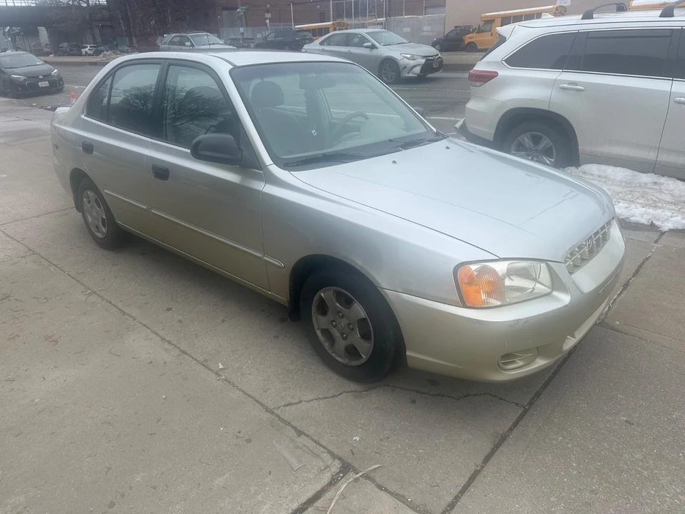 2001 Hyundai Accent - Image 7 of 20