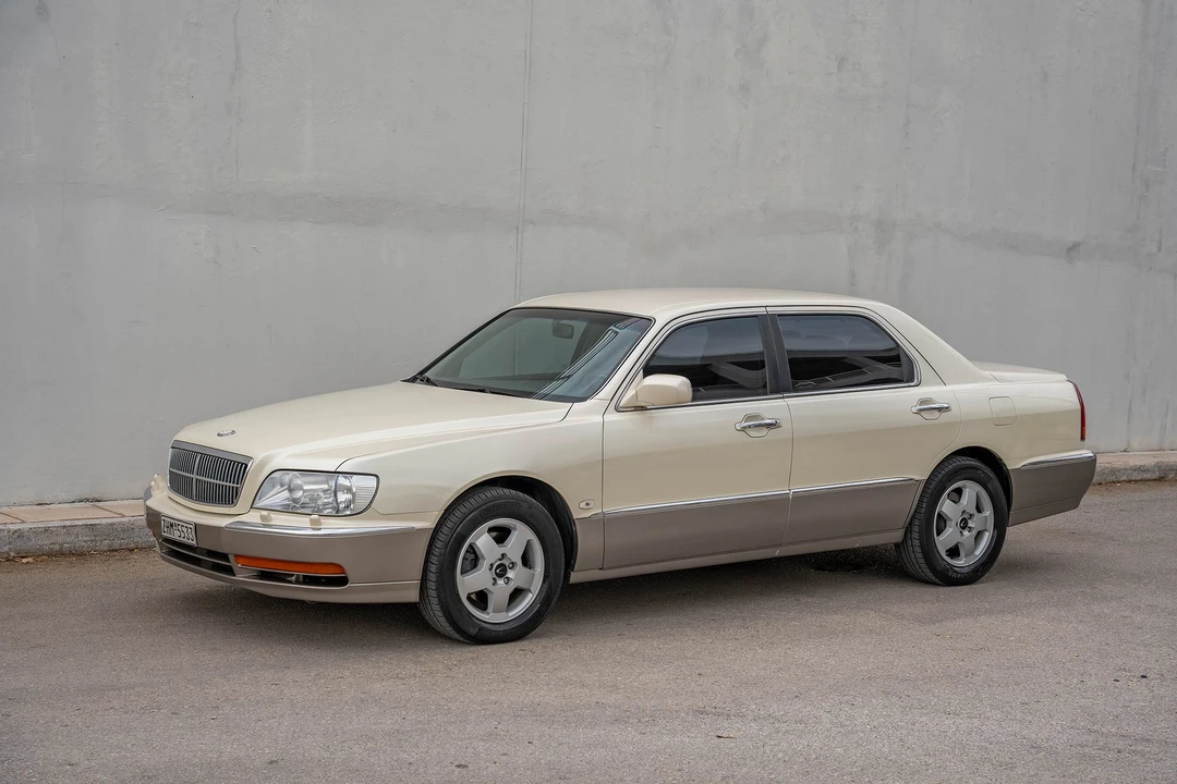 2004 Hyundai Equus - Image 18 of 31