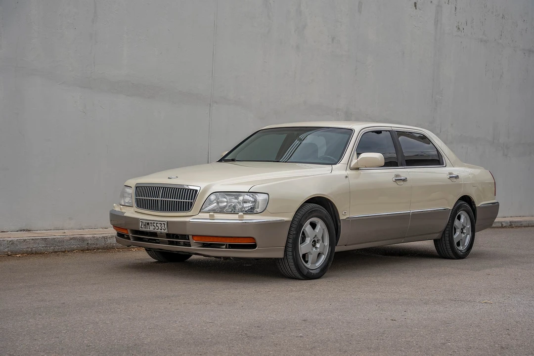 2004 Hyundai Equus - Image 13 of 31