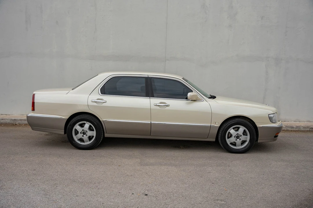 2004 Hyundai Equus - Image 17 of 31