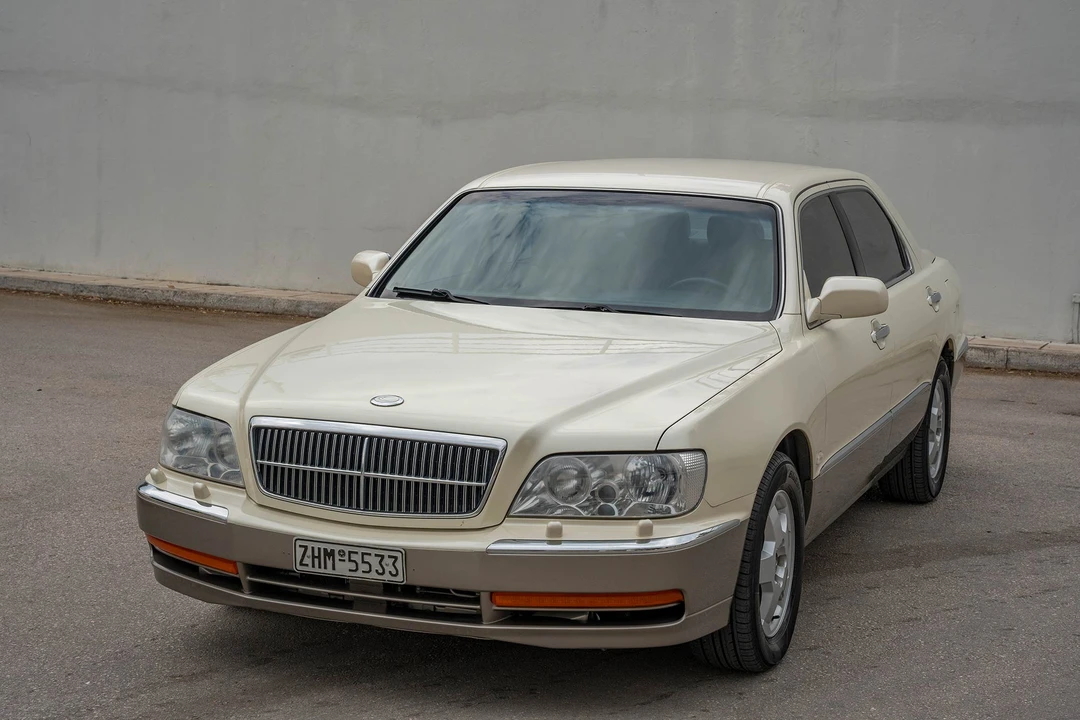 2004 Hyundai Equus - Image 4 of 31