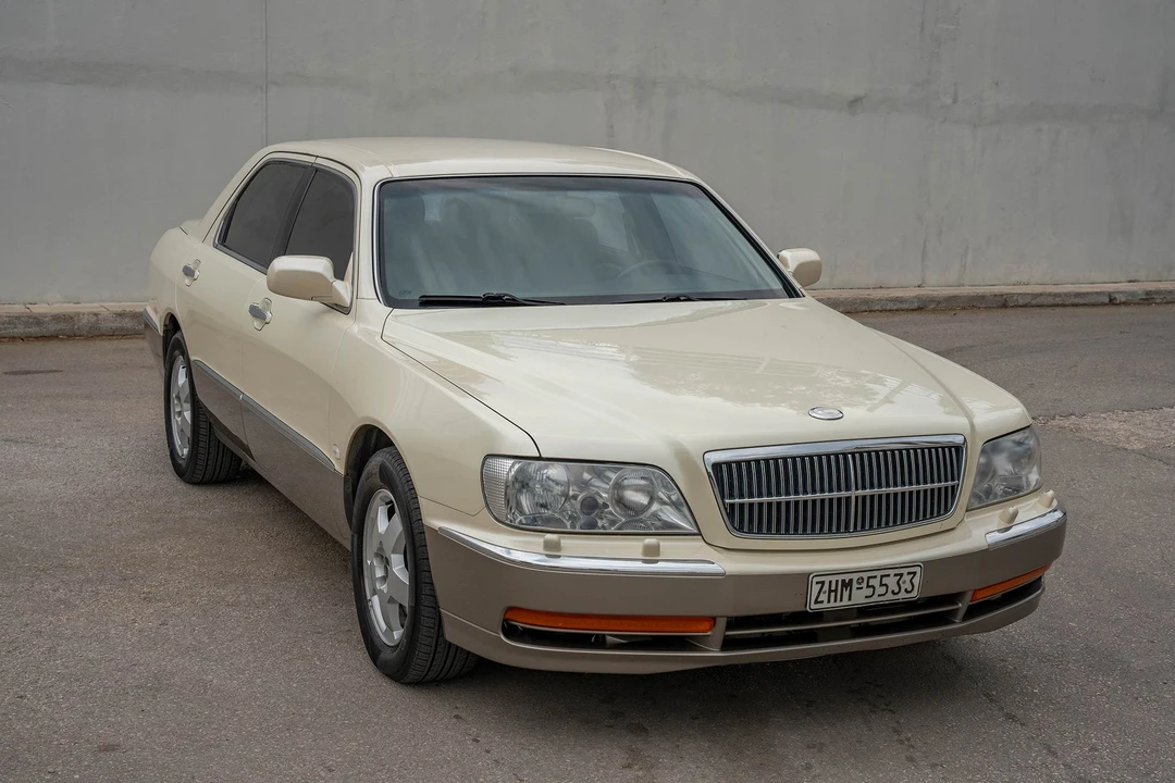 2004 Hyundai Equus - Image 11 of 31