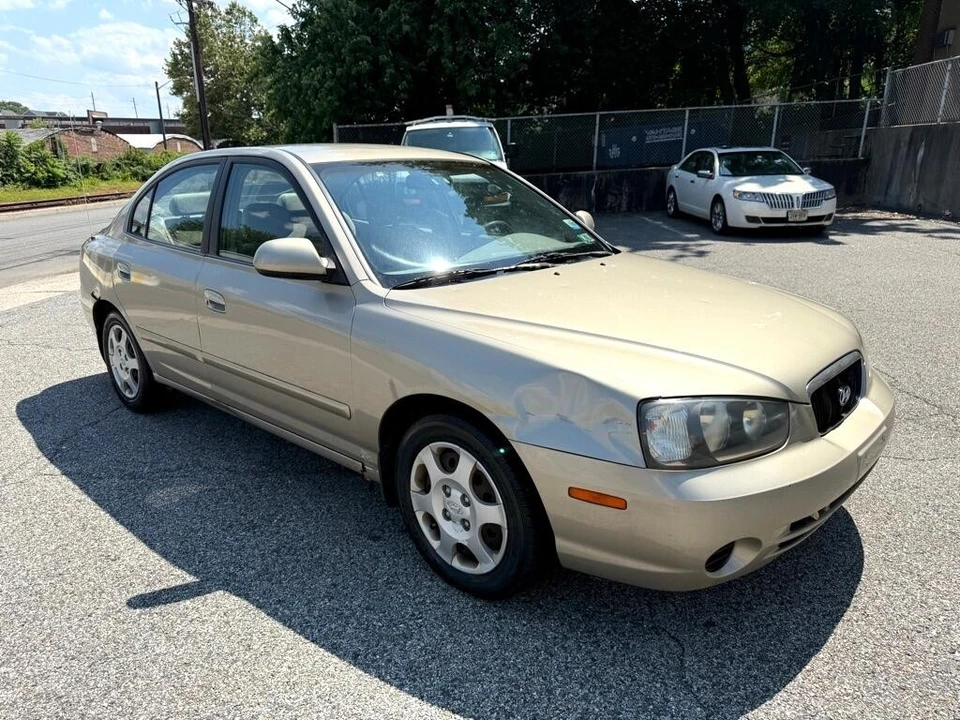 2001 Hyundai Elantra - Image 3 of 12