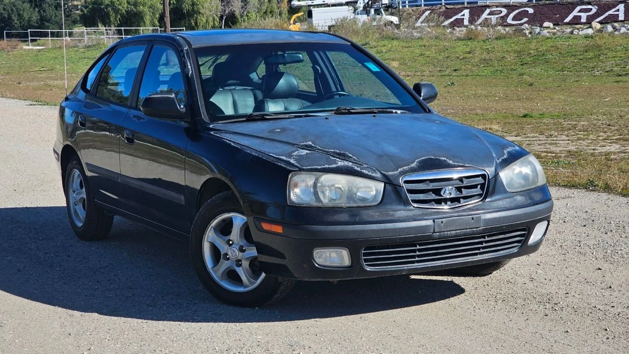 2001 Hyundai Elantra - Image 4 of 12