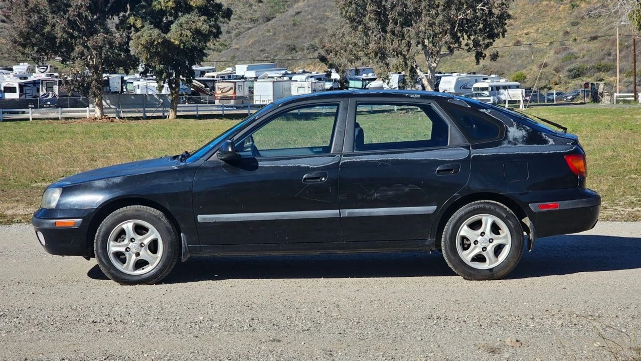 2001 Hyundai Elantra - Image 8 of 21