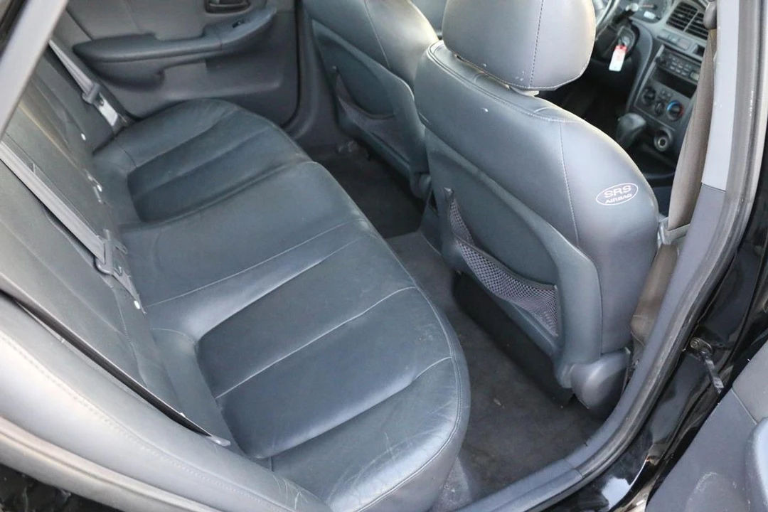 2001 Hyundai Elantra - Image 16 of 21