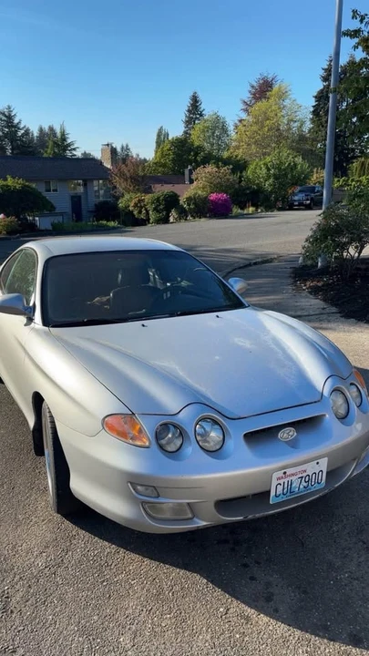 2001 Hyundai Tiburon - Image 6 of 6