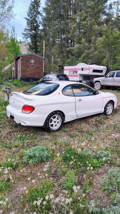 2001 Hyundai Tiburon - Image 4 of 6