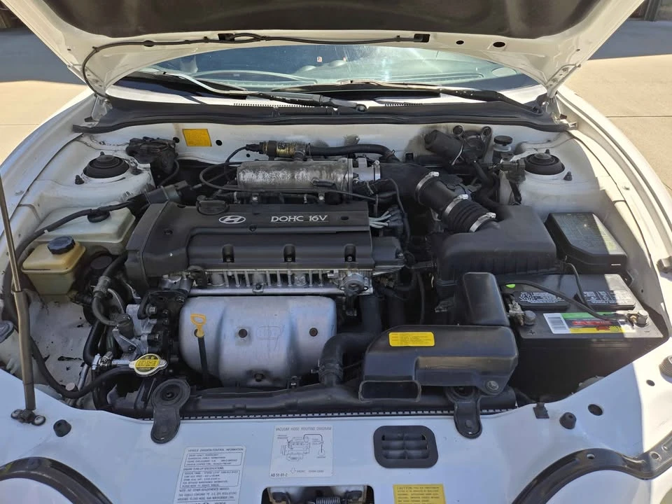 2001 Hyundai Tiburon - Image 4 of 7