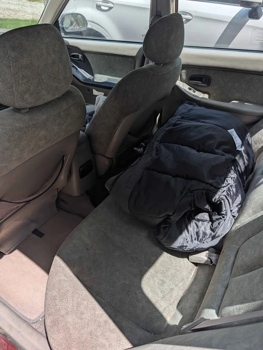 2001 Hyundai Elantra - Image 4 of 7