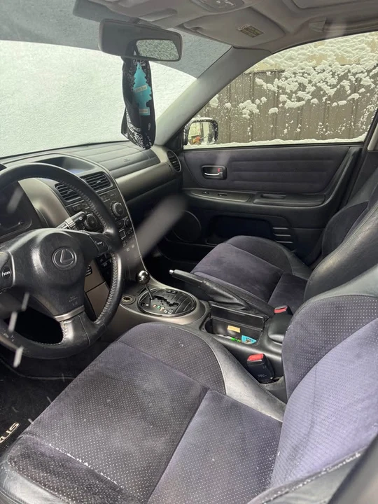 2001 Lexus IS 1st Gen - Image 6 of 8