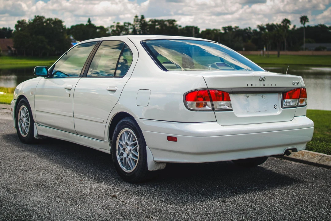 2001 Infiniti G20 2nd Gen - Image 4 of 5