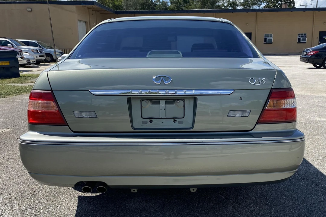 2001 Infiniti Q45 2nd Gen - Image 5 of 5
