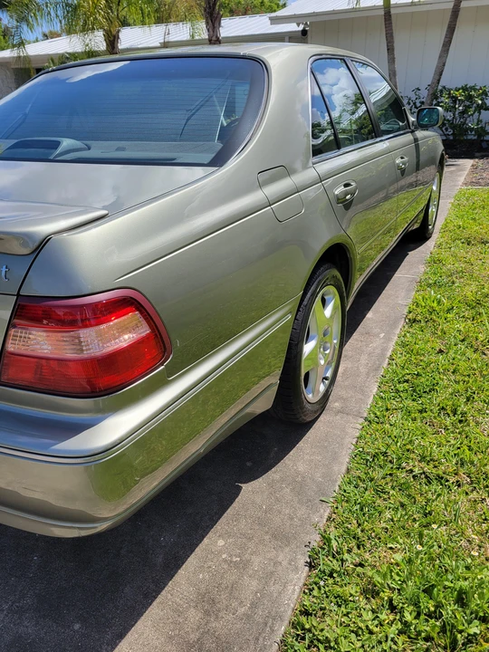 2001 Infiniti Q45 2nd Gen - Image 26 of 31