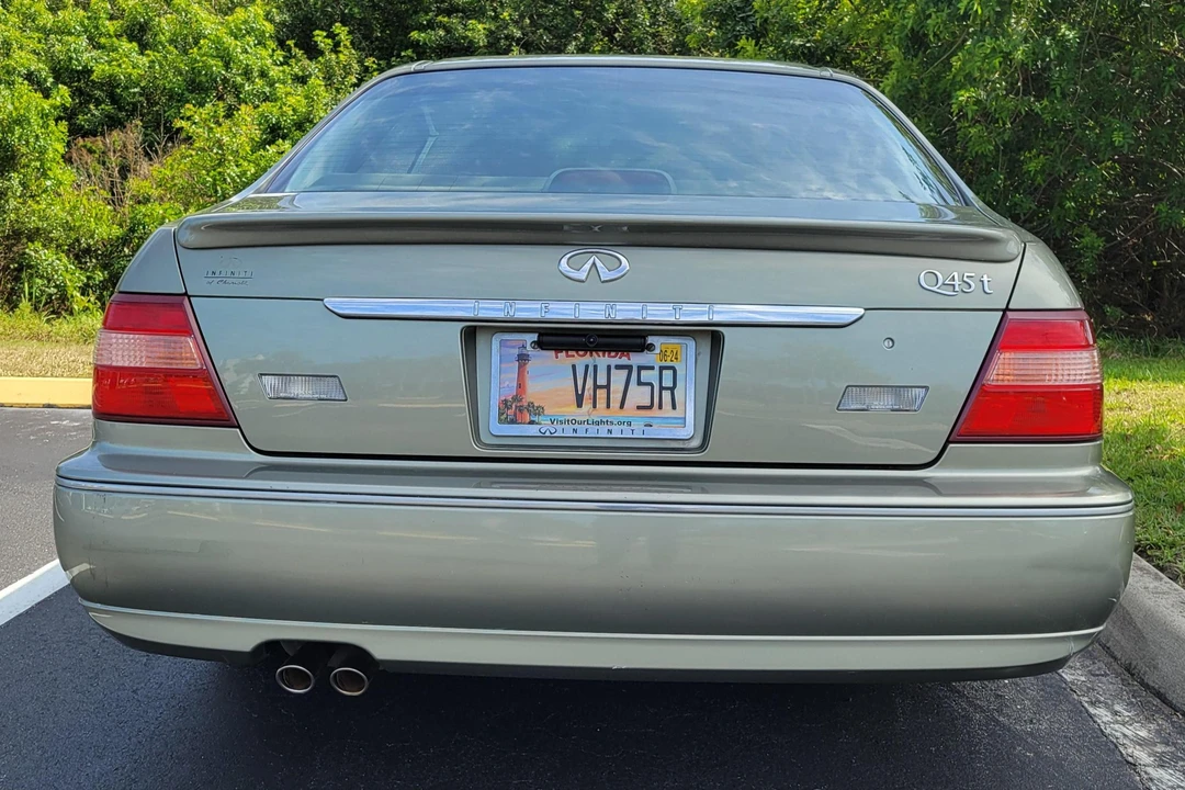 2001 Infiniti Q45 2nd Gen - Image 5 of 31