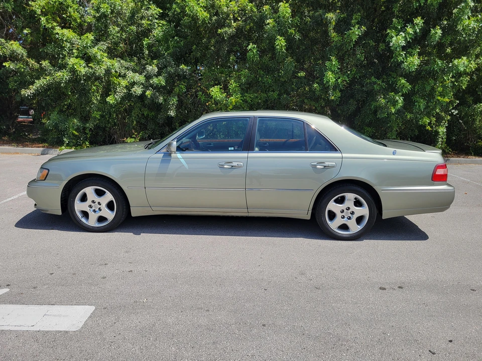 2001 Infiniti Q45 2nd Gen - Image 11 of 31