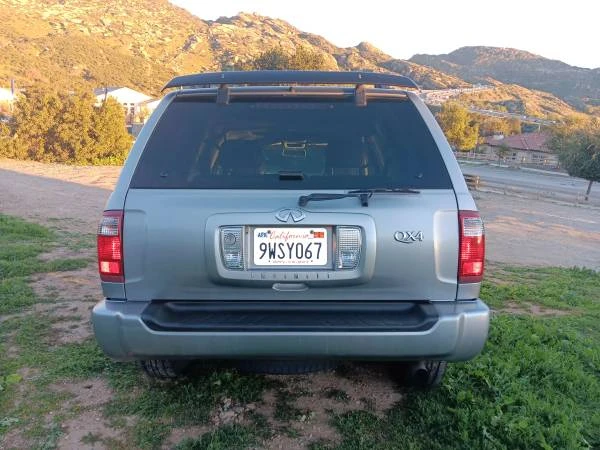 2001 Infiniti QX4 - Image 3 of 8