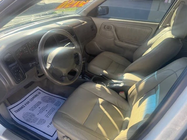 2001 Infiniti G20 2nd Gen - Image 9 of 17