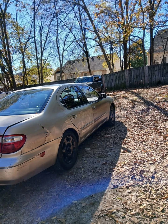 2001 Infiniti QX30 - Image 2 of 10