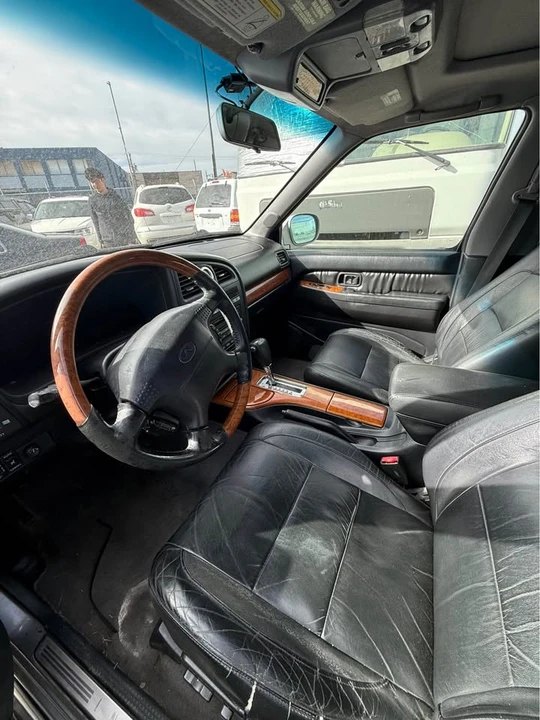 2001 Infiniti QX4 - Image 7 of 7