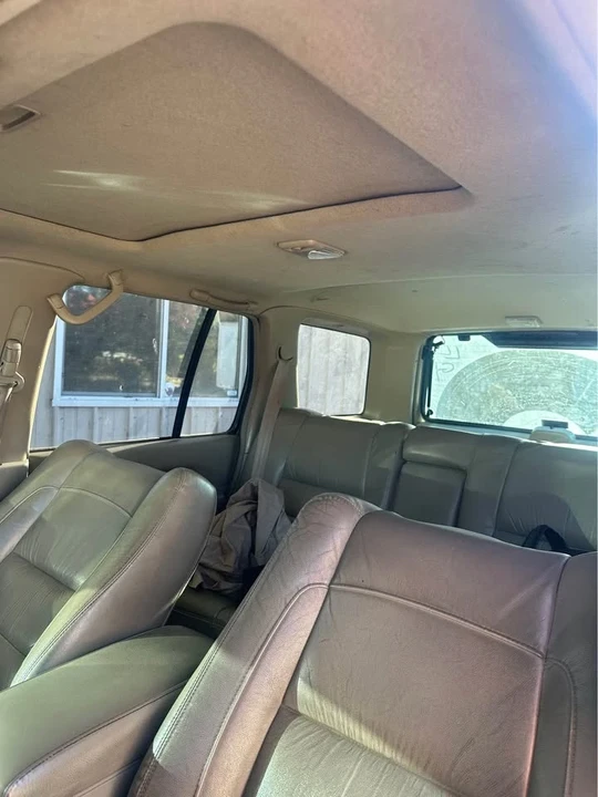2001 Infiniti QX4 - Image 6 of 10