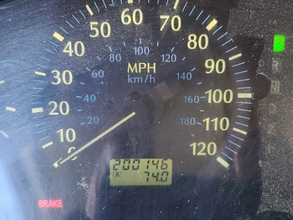 2001 Infiniti QX4 - Image 6 of 6