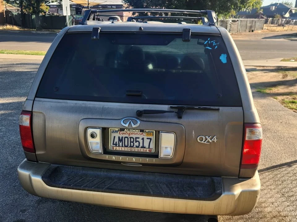 2001 Infiniti QX4 - Image 5 of 6