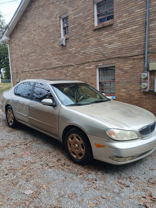 2001 Infiniti QX4 - Image 5 of 12