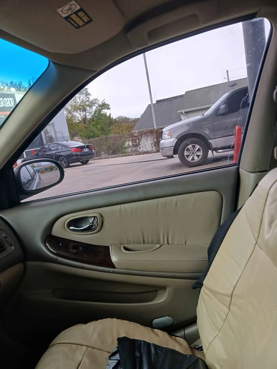 2001 Infiniti QX4 - Image 9 of 12