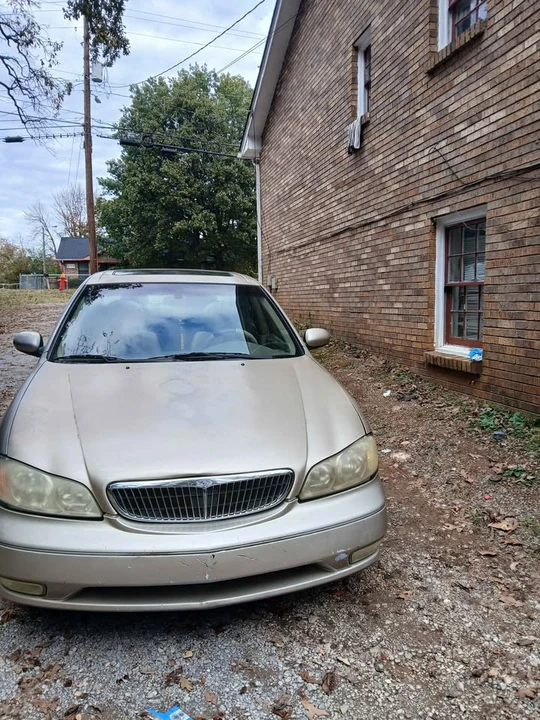 2001 Infiniti QX4 - Image 4 of 12
