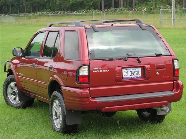 2001 Isuzu Rodeo - Image 2 of 4