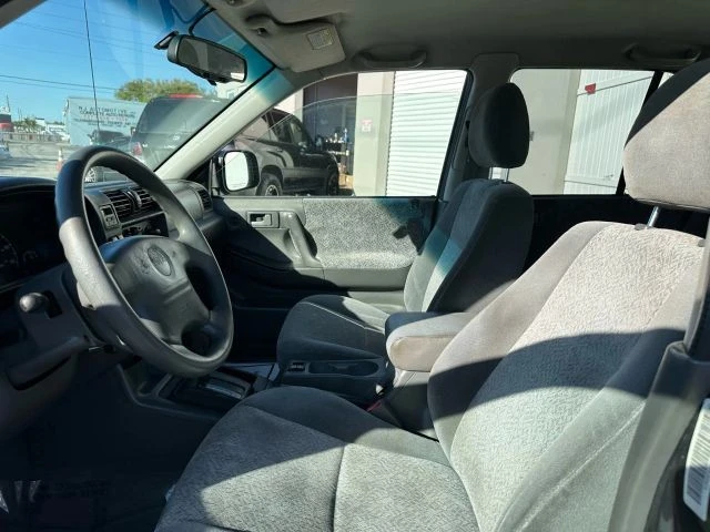 2001 Isuzu Rodeo - Image 12 of 20