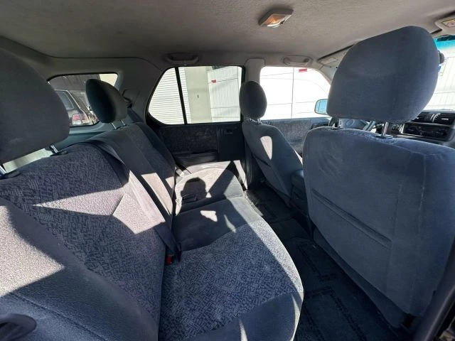 2001 Isuzu Rodeo - Image 10 of 12